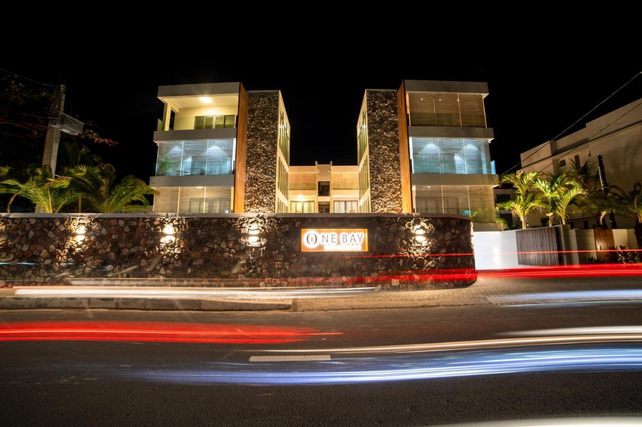 Penthouse 13 - One Bay Residence With Private Rooftop Terrace And Dip In Pool Pereybere Beach Exterior foto